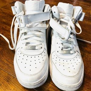 NIKE HIGH TOP AIR FORCE ONES